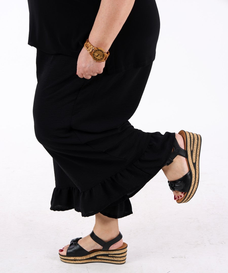 Titou Ruffle Hem Pants Black – G!Ozé