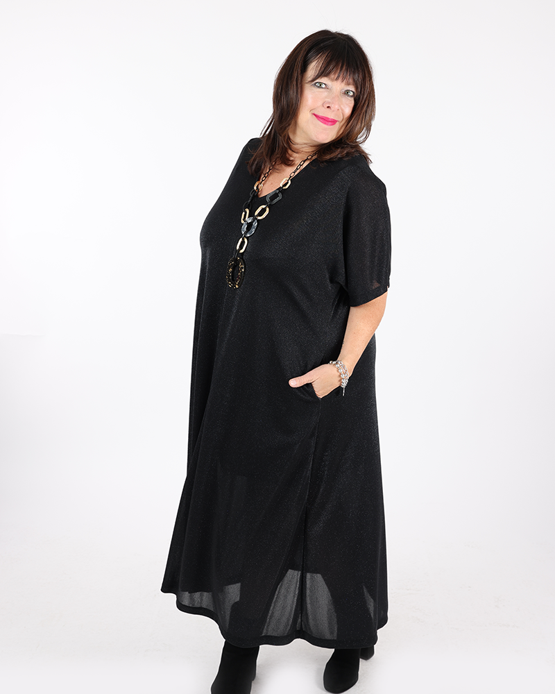 Shimmering black V-neck dress - Mat