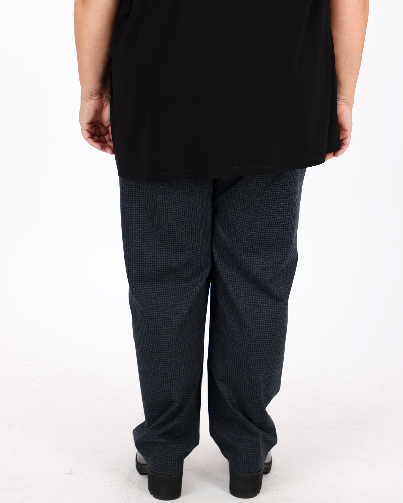 Dark Navy Trousers_Yesta