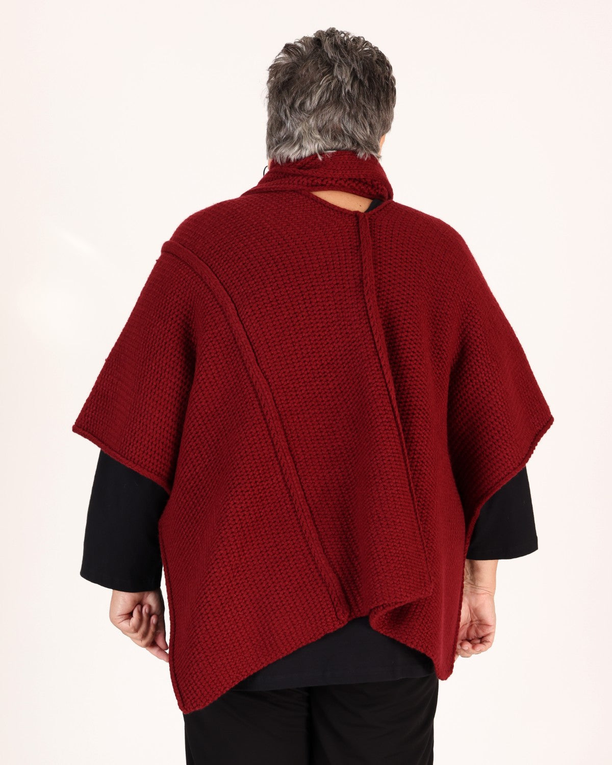 Étole en tricot Bordeaux à draper – MAT