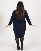 Robe droite bleu marine à coupe originale – Marie la Lune